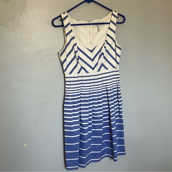 Max and Cleo Blue & White Strip A-Line Dress with Pockets XSmall 2 - Picture 4 of 12